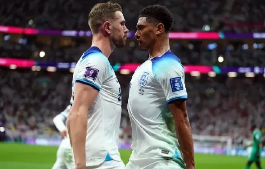 豪门对决!赛车上演世纪大战 豪门对决!赛车上演世纪大战