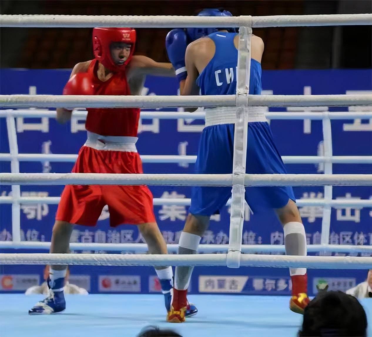 拳击总决赛即将打响,冠军归属成谜 拳击总决赛即将打响,冠军归属成谜
