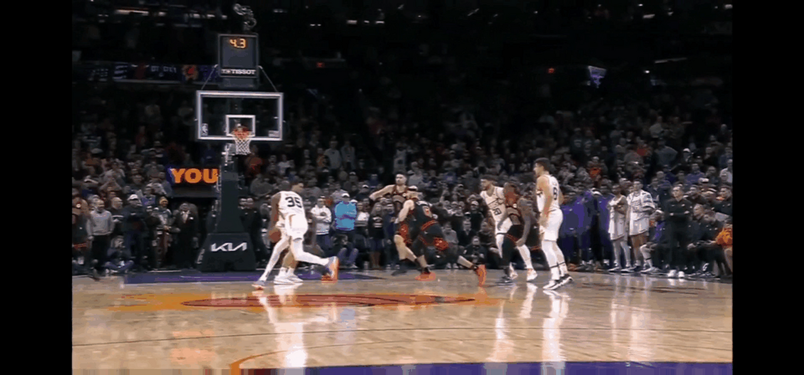 新疆队力克太阳，杜兰特带队取胜