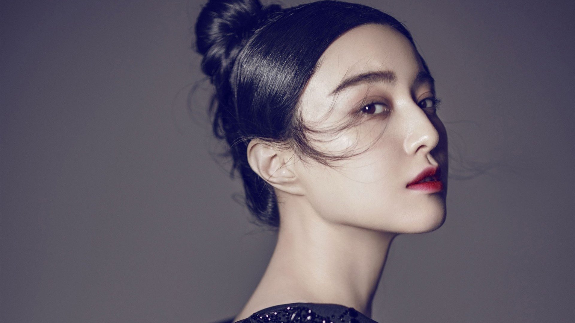 宇宙碰撞！字母哥狂砍50+20末节统治攻防，辽宁苦战加时憾负芝加哥