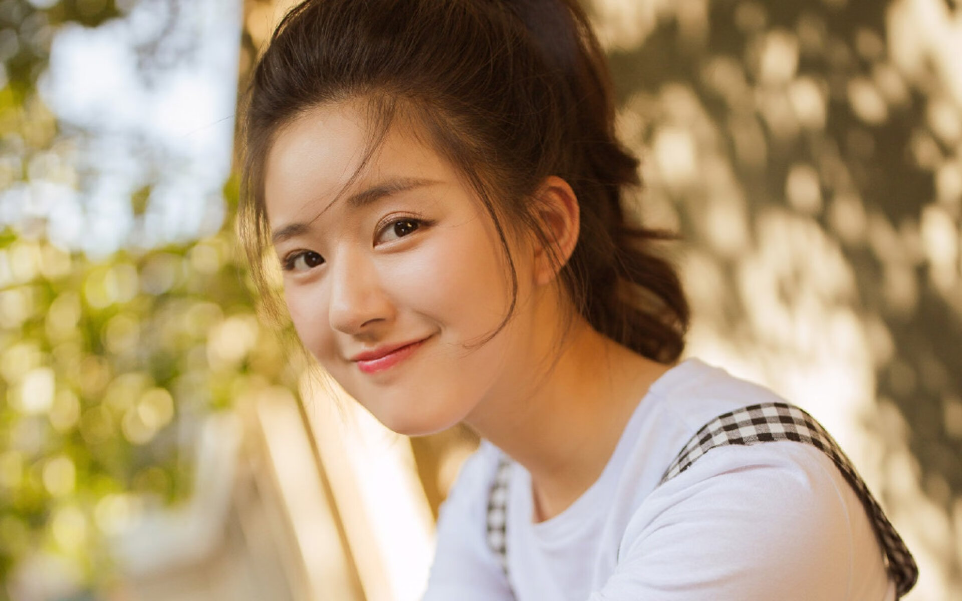 开云体育入口-唯一性的胜利，戈麦斯一锤定音，勒沃库森完胜多特蒙德重塑德甲格局