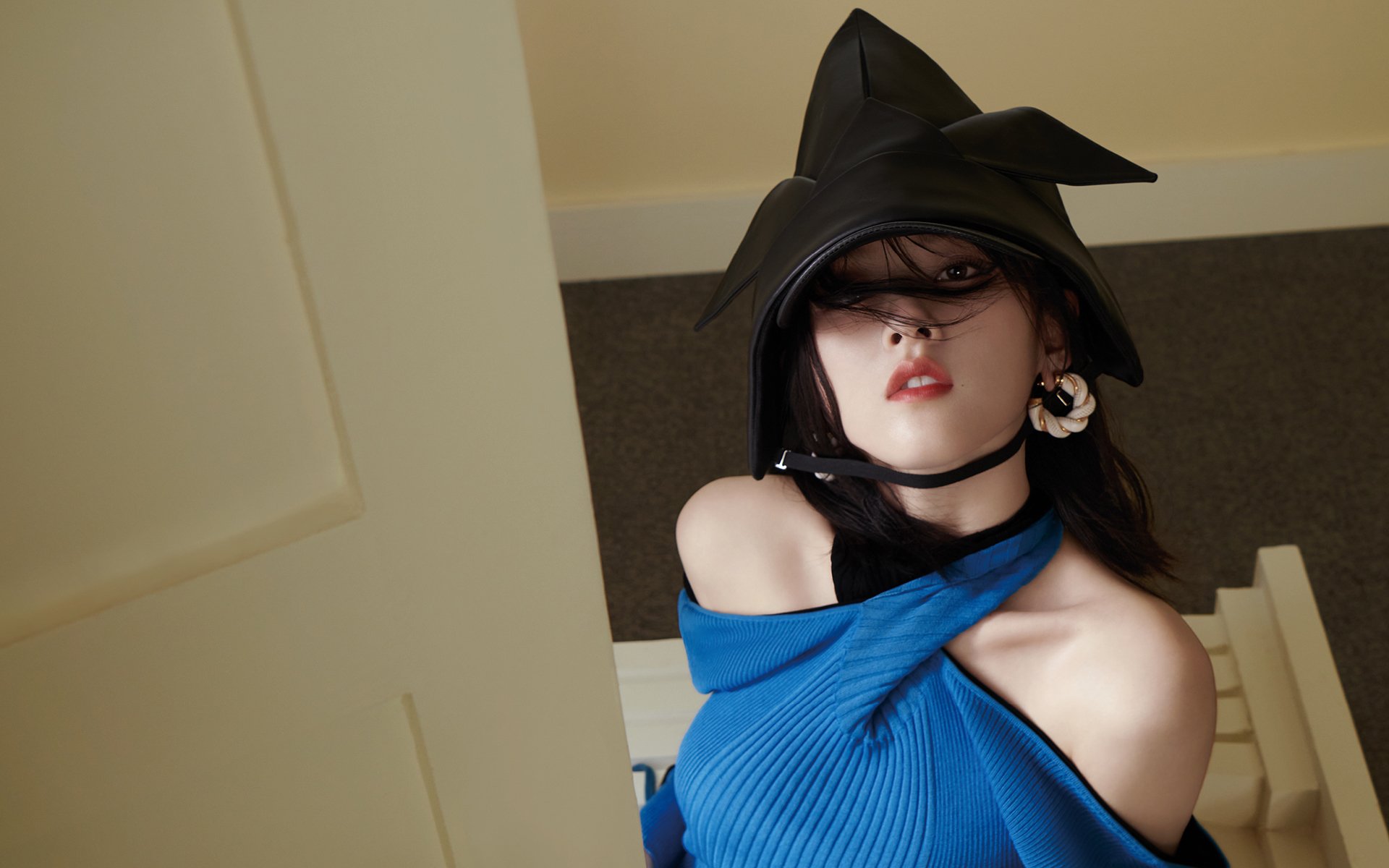 旧王退位与新王登基的双重奏,从鏖战威尔士到接管欧冠的世代更替