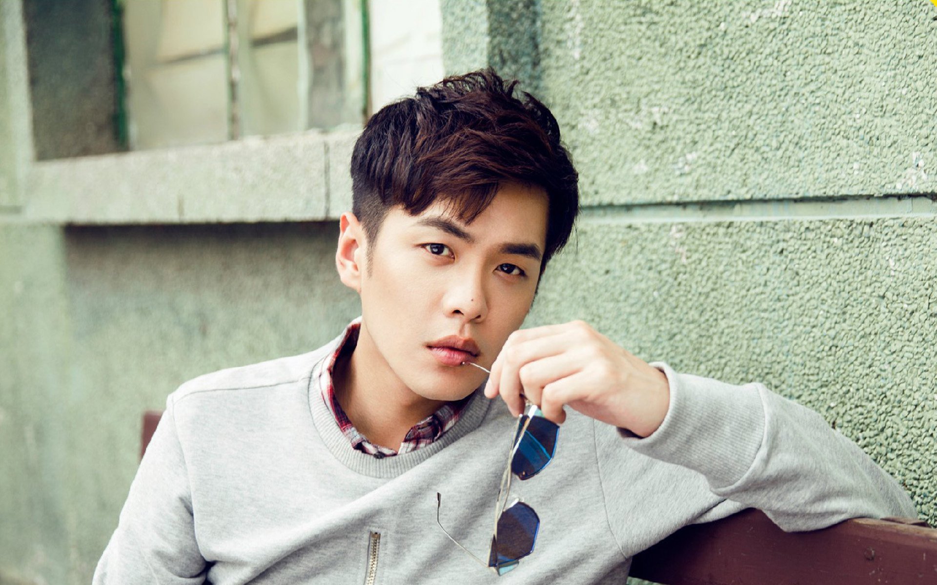 NBA总决赛之夜,唯一之路,哈登成为全场焦点